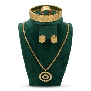 Parure Abeilla Élégance - bijou femme dore en acier inoxydable Maison Zayna
