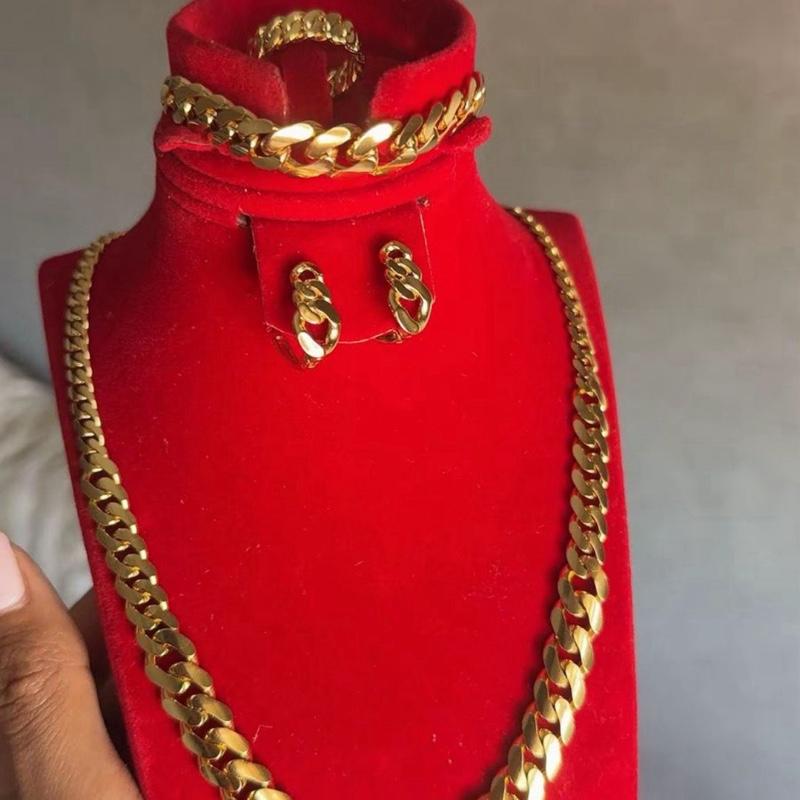 Parure gourmette – Collier, bracelet, bague et boucles – vue 2