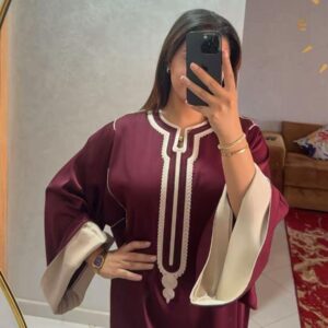 Caftan Sofia – Bordeaux et revers crème