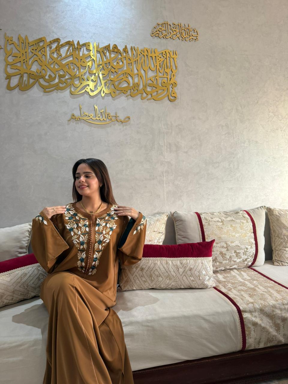 Caftan Inès – Marron chocolat floral